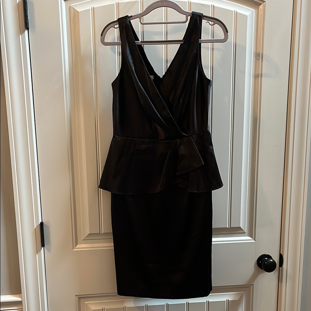Elegant Black Sleeveless Dress